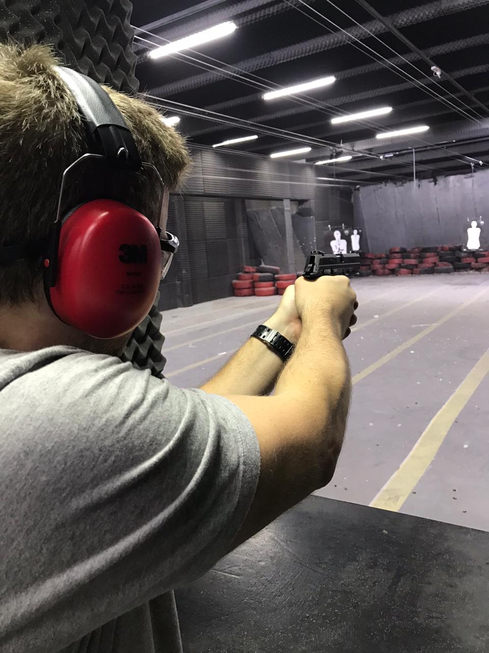 Treinamento de tiro em estande